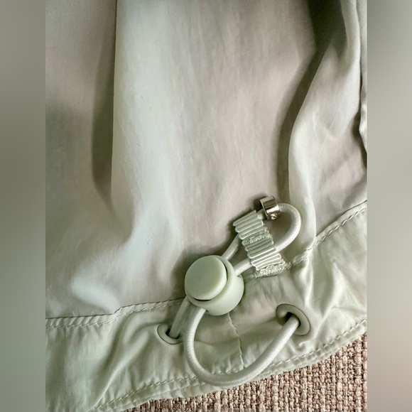 Lululemon Women's Lightweight Packable Jacket, Water-Repellent Windbreaker - Picture 7 of 16